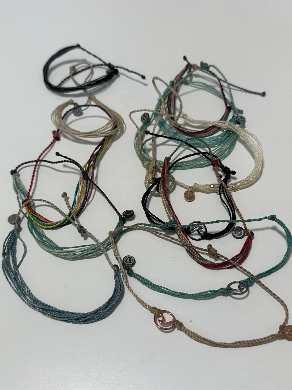 🐌 Bundle of 13 Pura Vida Bracelets
